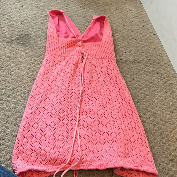 Boho pink crotchet mini dress - Picture 2 of 2